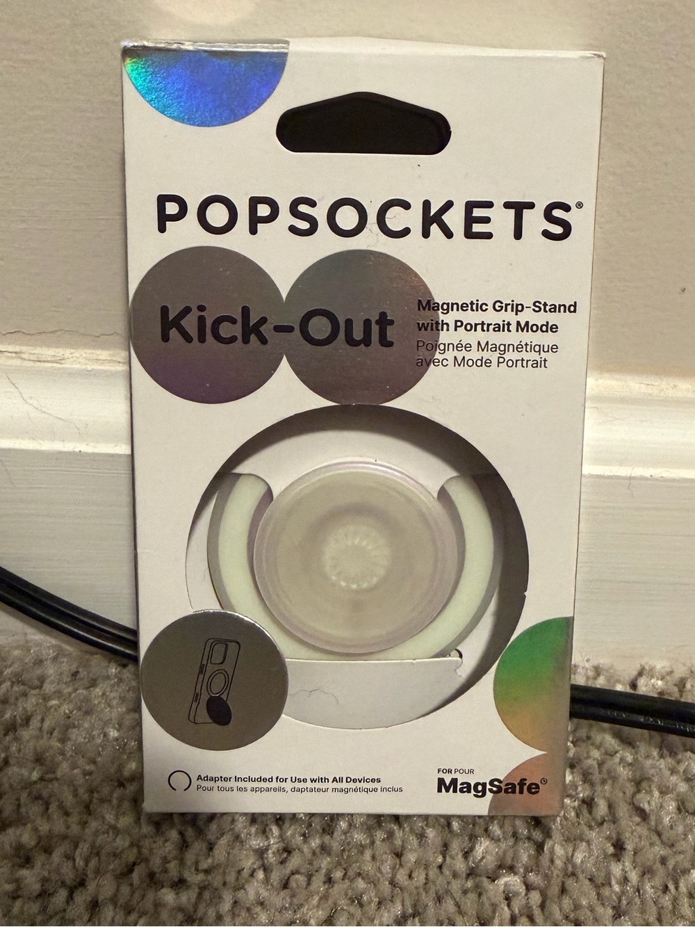 PopSockets Kick-Out Magnetic Grip-Stand in White Opalescent